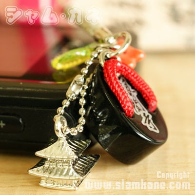 เครื่องรางญี่ปุ่น รองเท้าดำนำโชค วัดกินคะคุจิ