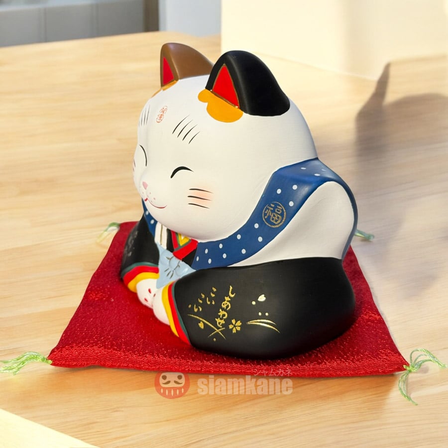 Shiawase 7845 แมวกวักนำโชค แมวโชกุน สูง 12cm เครื่องรางญี่ปุ่น